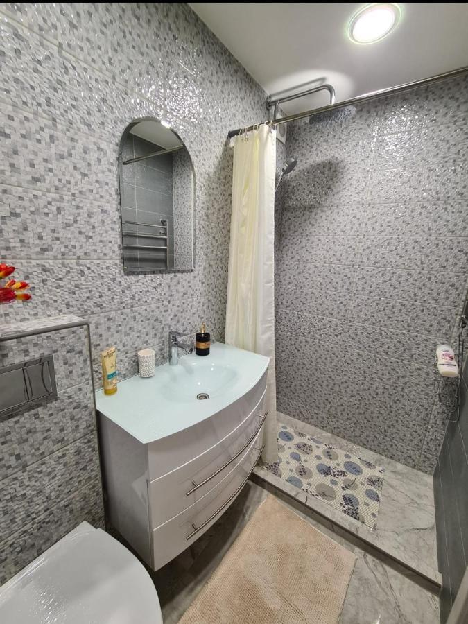 Crystal Twin Apartment غولبين المظهر الخارجي الصورة
